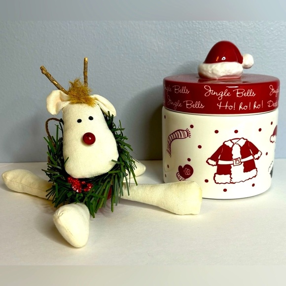 CHRISTMAS CANDLE HOLDER AND REINDEER ORNAMENT - Picture 1 of 4